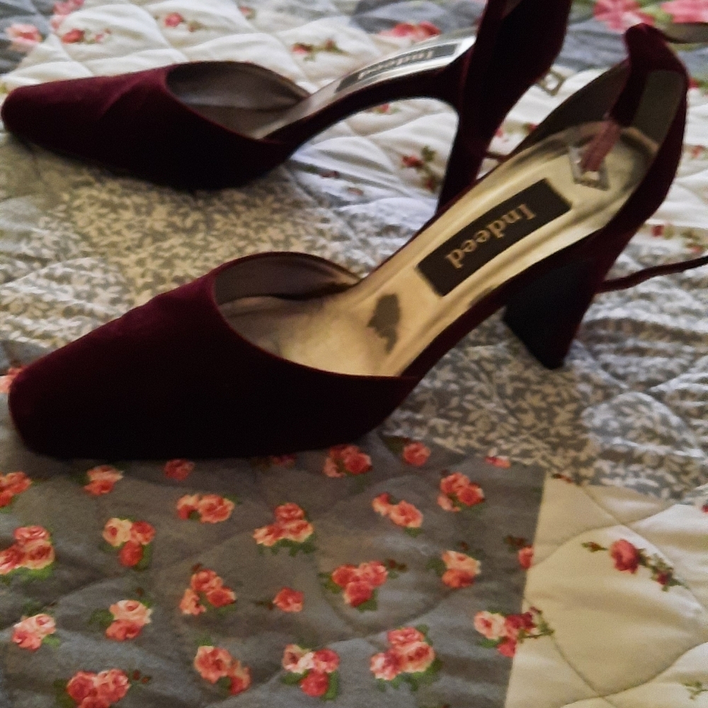 Burgundy velvet dress shoe